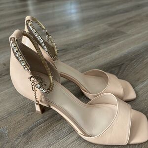 Vince Camuto Rhinestone Ankle Strap Open Toe Heel size 8  - NEVER worn-NO box